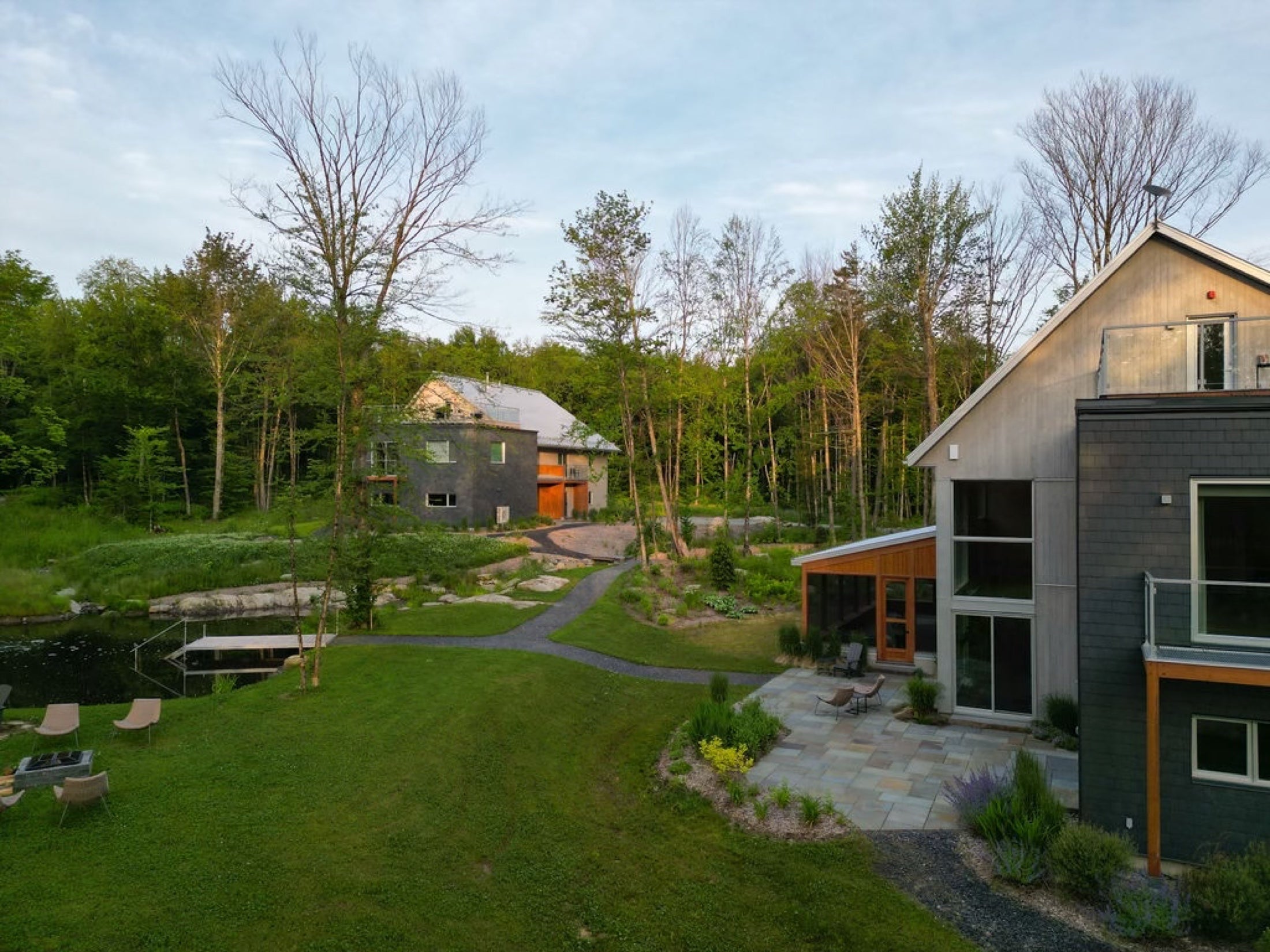 Vue aérienne du Pavillon Oasis et de sa terrasse